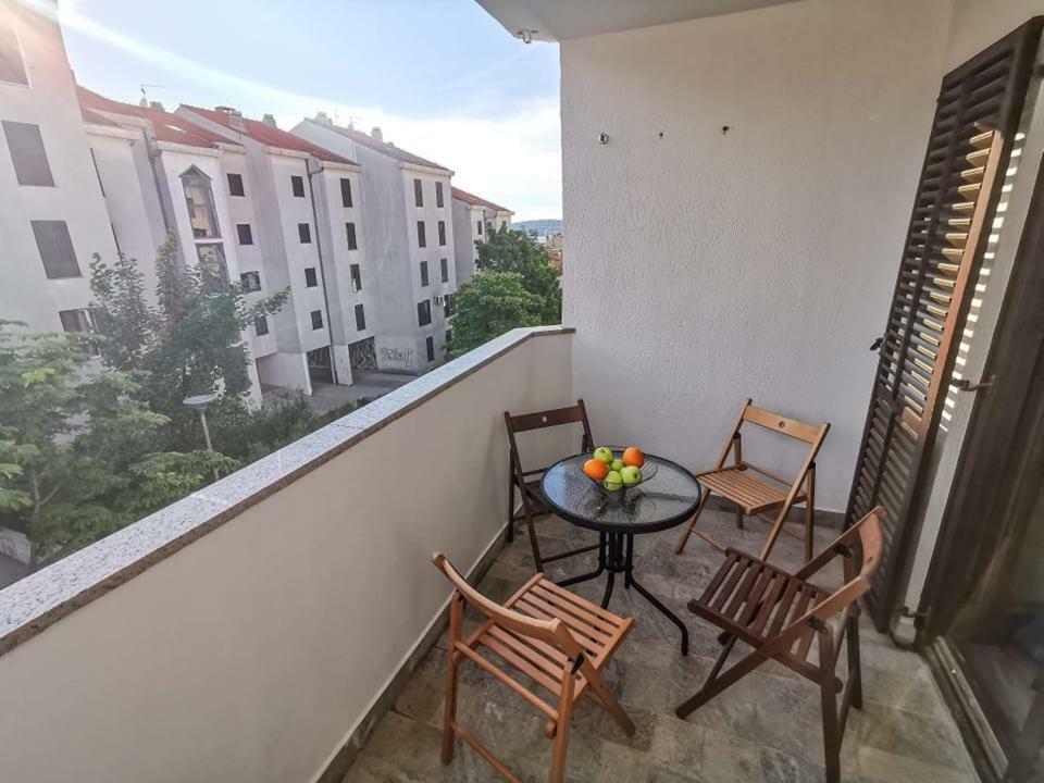 Apartment Lungomare PUY Eksteriør bilde